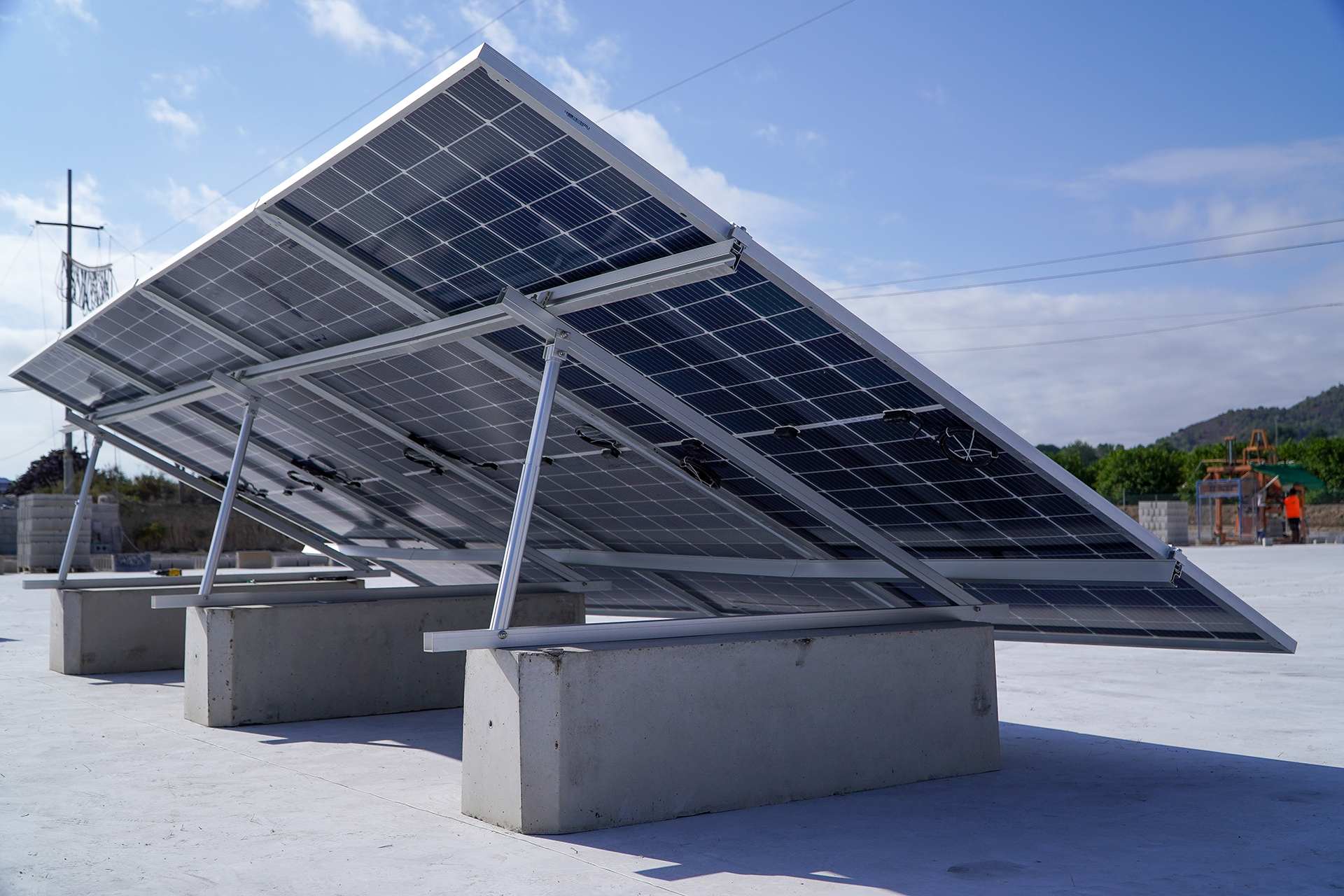 Huerto solar inclinación variable